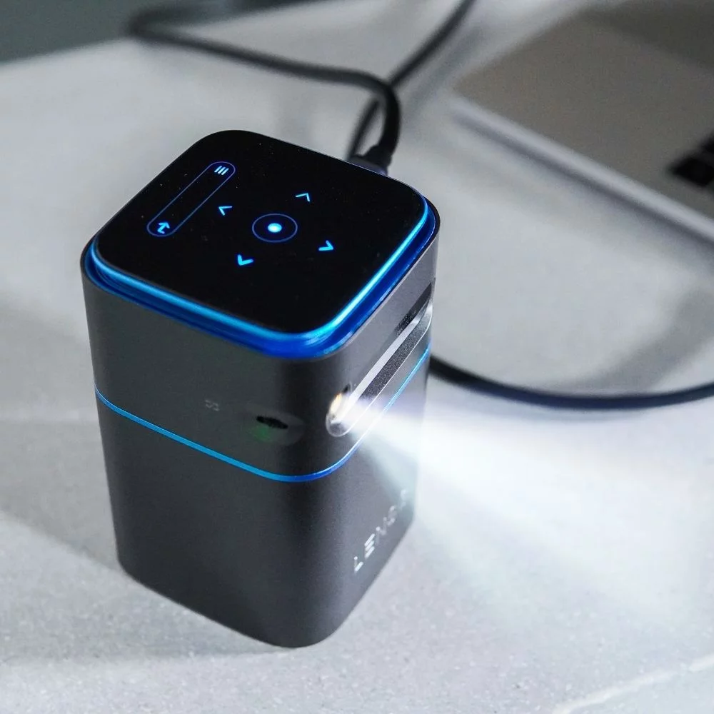 Lenso See Mini Projector